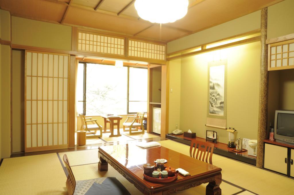 Hôtel Takizawakan à Maebashi Extérieur photo